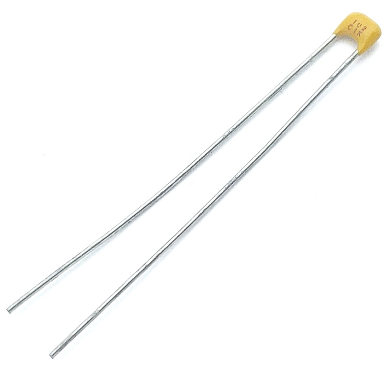 ceramic capacitor 3300 pF 10%