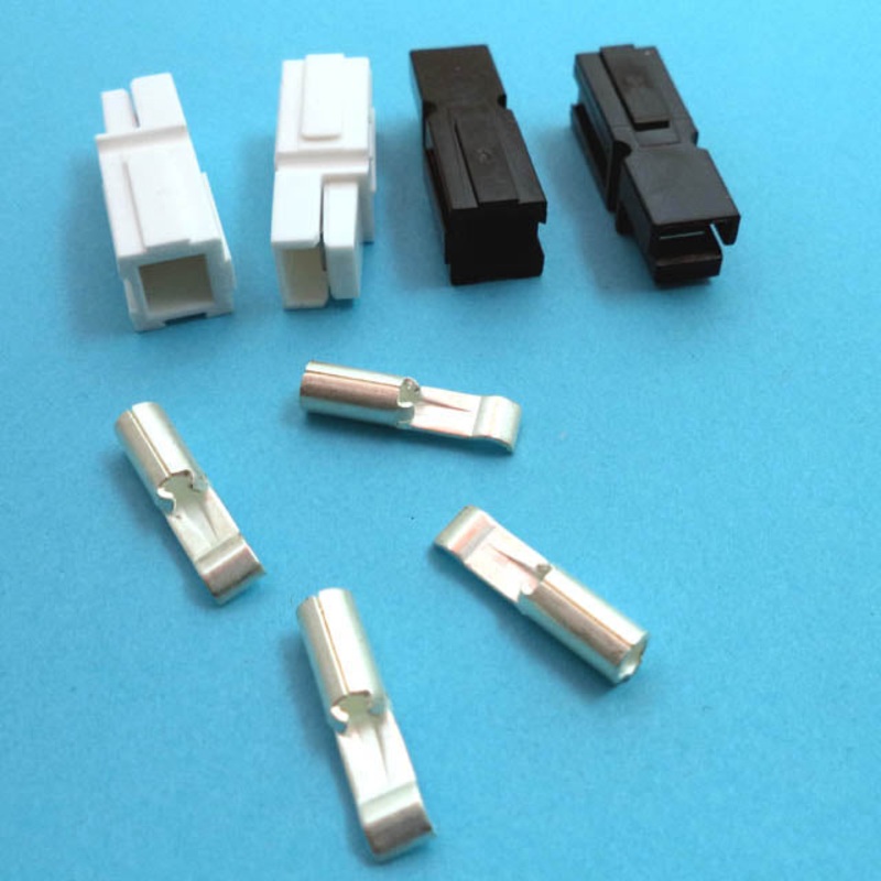 1327-KIT-30 B/W – ANDERSON CONNECTORS 30AMP 2PCS EACH BLACK AND WHITE POWERPOLE